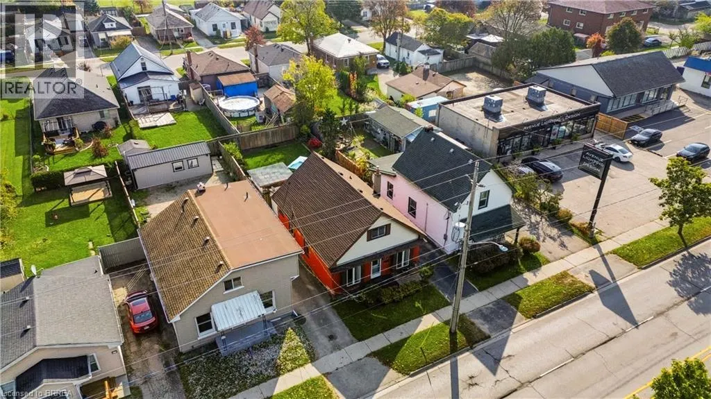 411 ST PAUL Avenue