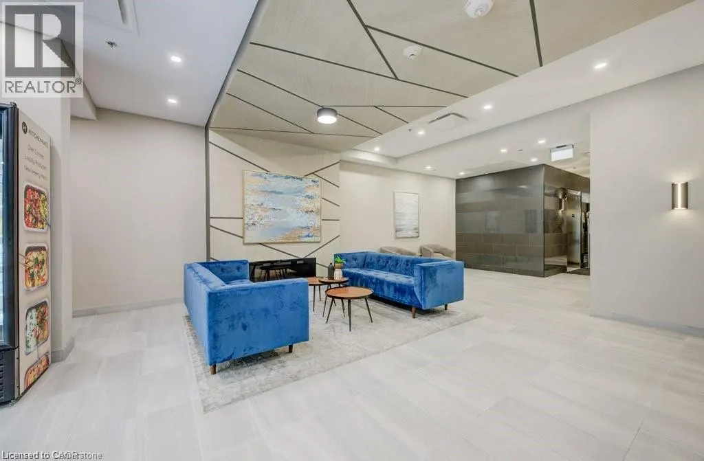 60 CHARLES Street W Unit# 3002 #3002