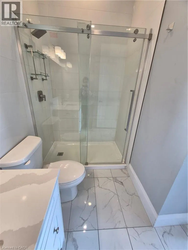 60 CHARLES Street W Unit# 3002 #3002