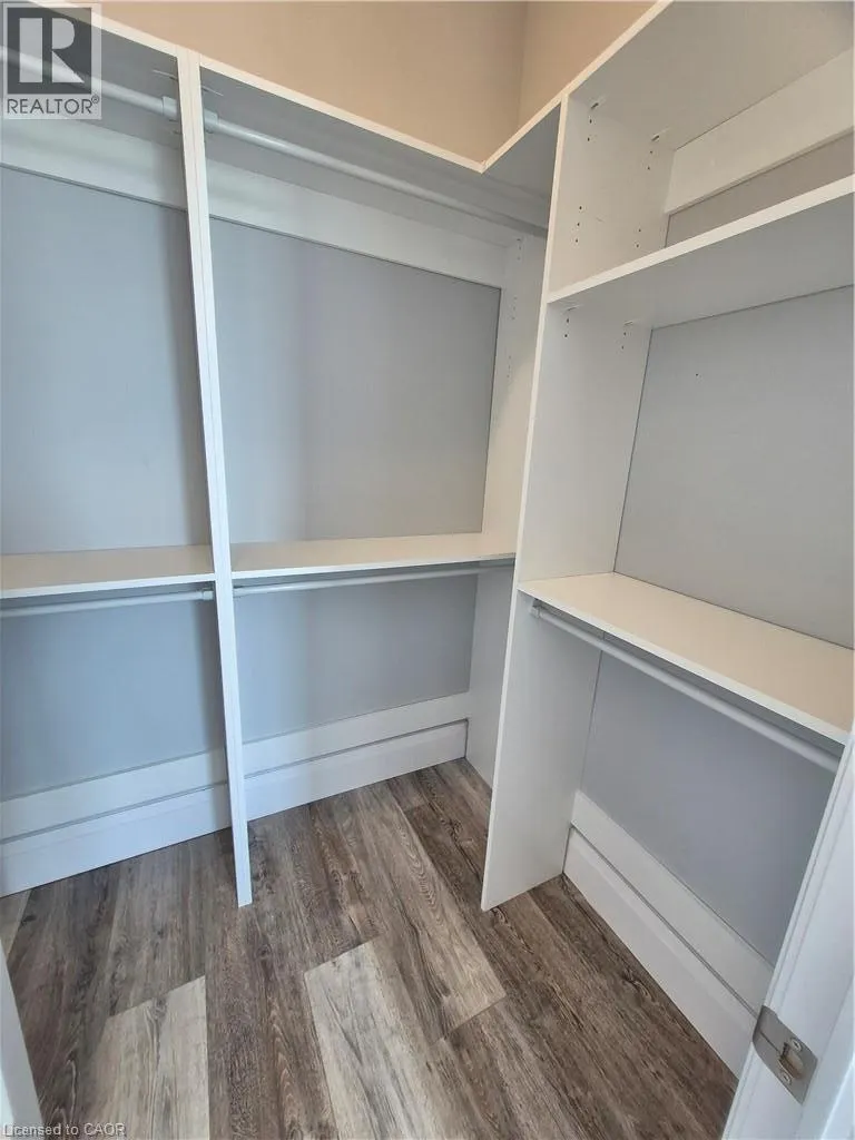 60 CHARLES Street W Unit# 3002 #3002