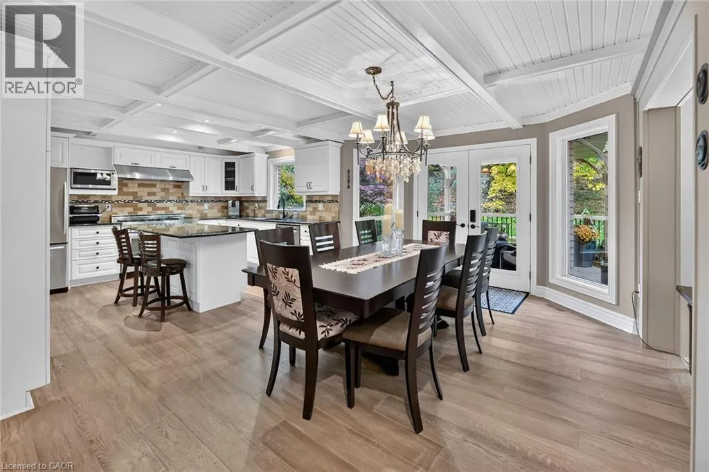 112 DORCHESTER Drive