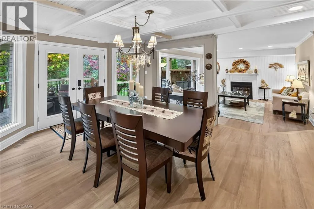 112 DORCHESTER Drive