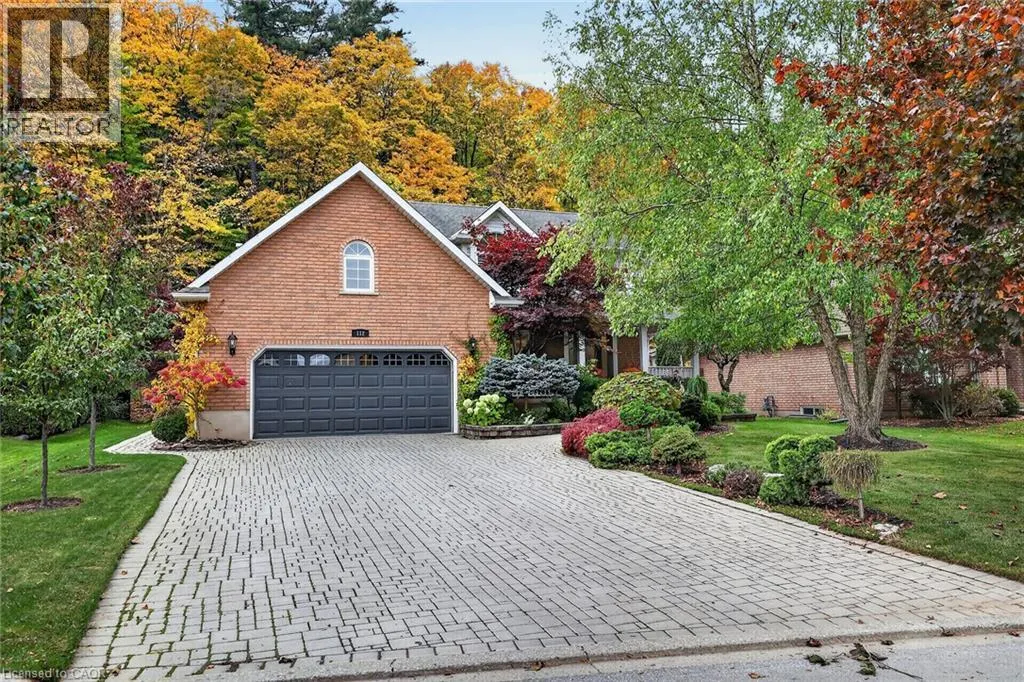 112 DORCHESTER Drive