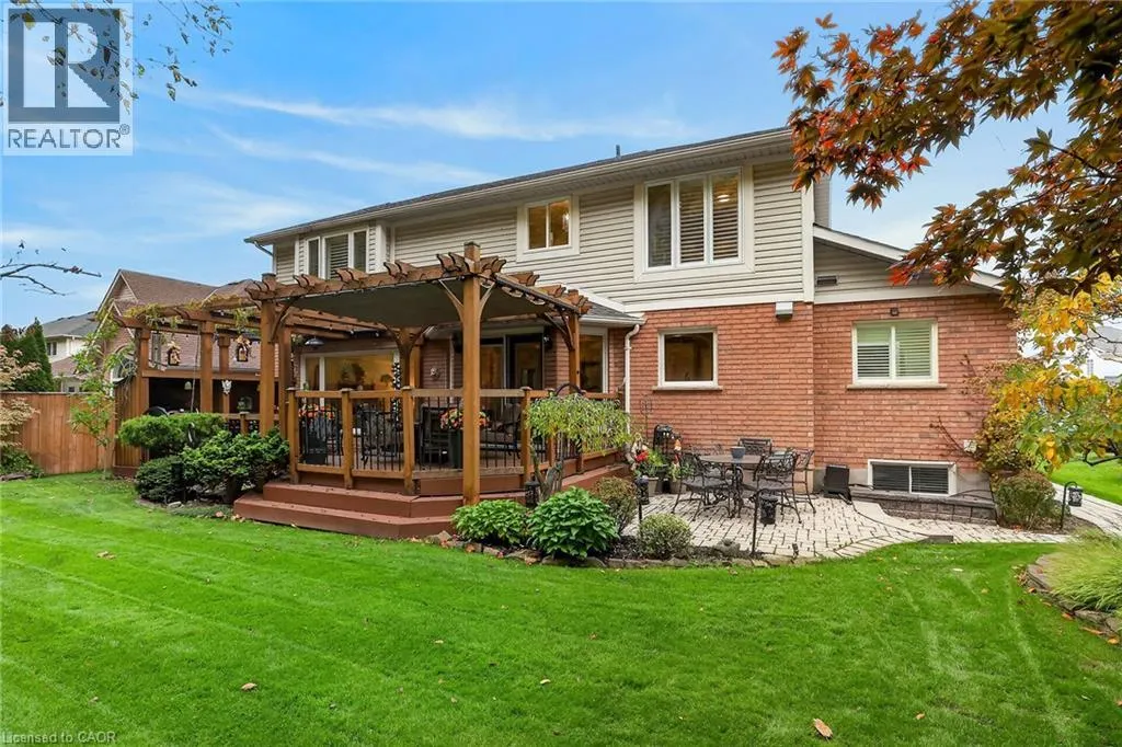 112 DORCHESTER Drive