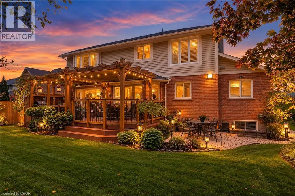 112 DORCHESTER Drive