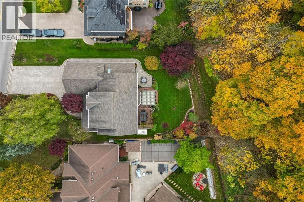 112 DORCHESTER Drive
