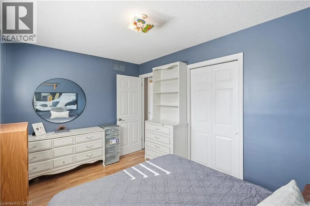 99 LYNDEN HILL Crescent