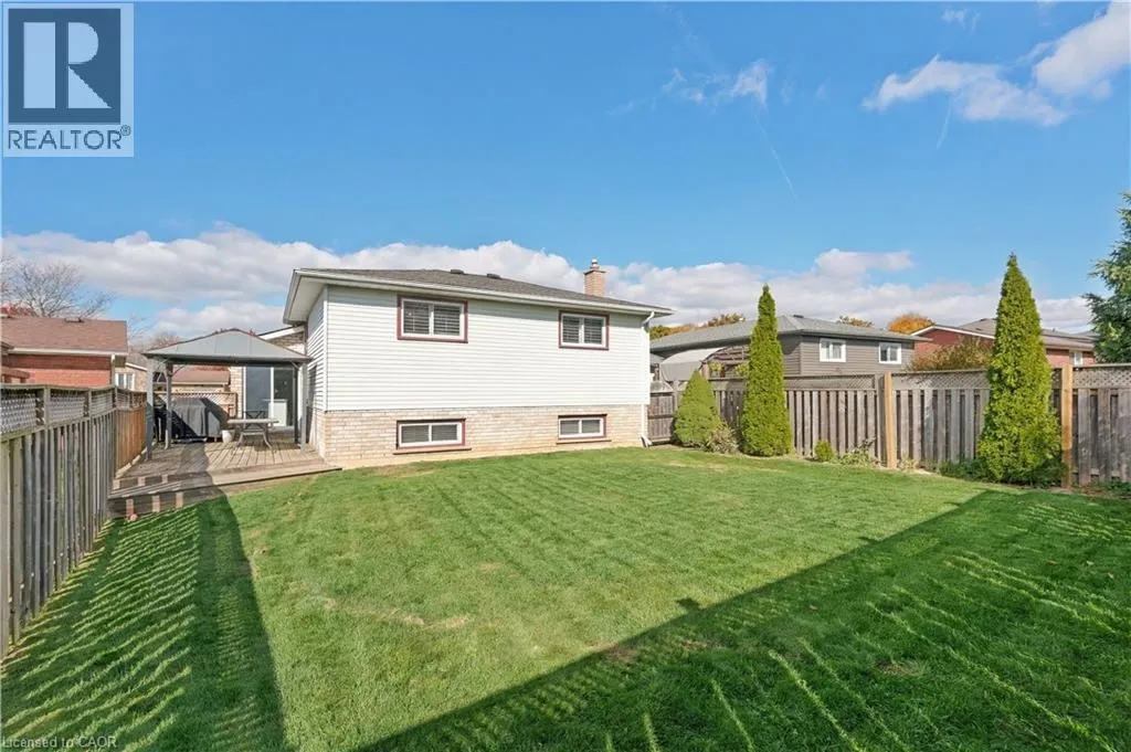 99 LYNDEN HILL Crescent