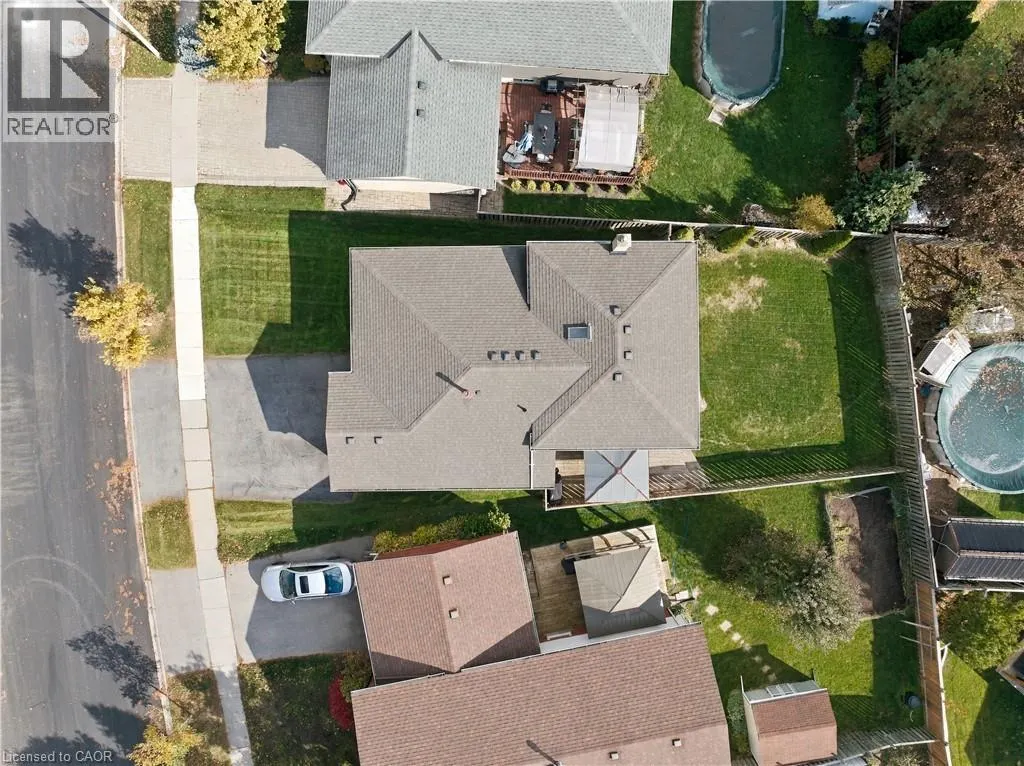 99 LYNDEN HILL Crescent