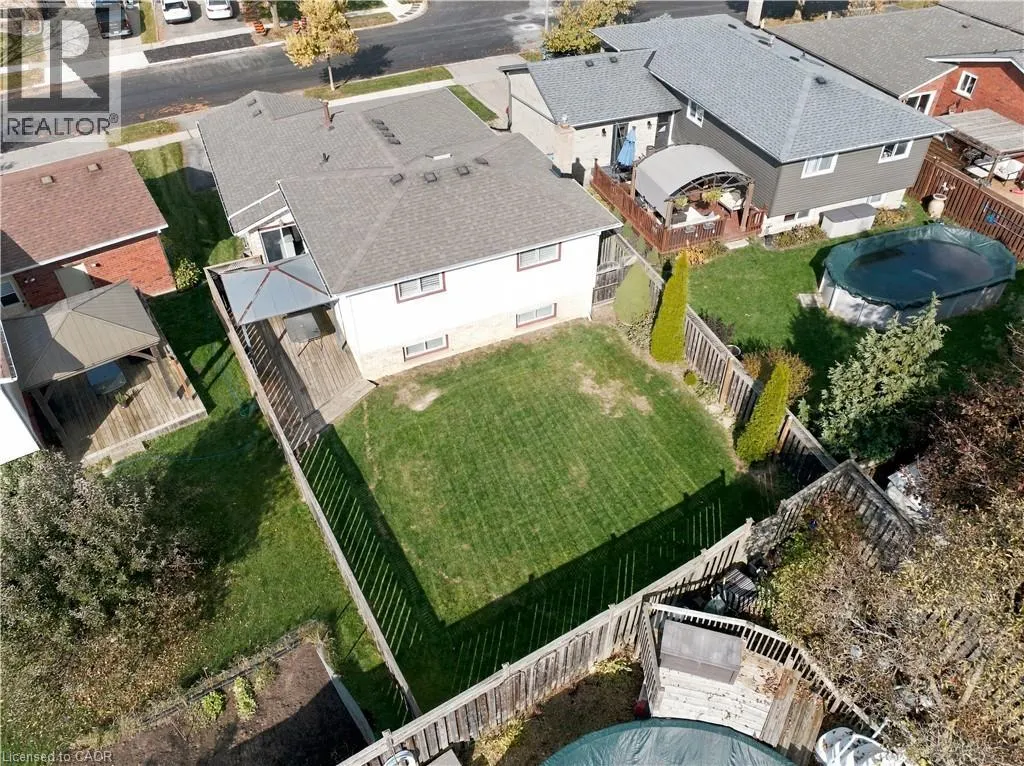 99 LYNDEN HILL Crescent