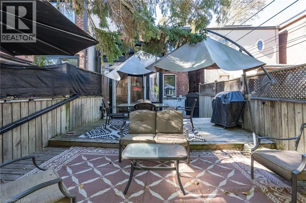 253 BARTLETT Avenue