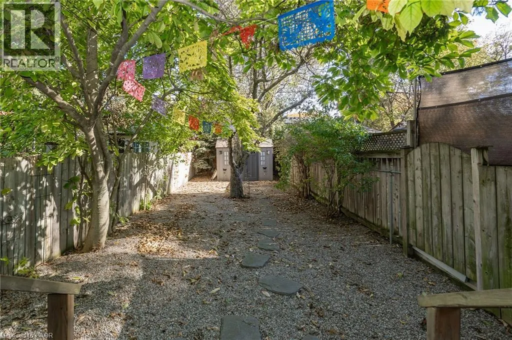253 BARTLETT Avenue