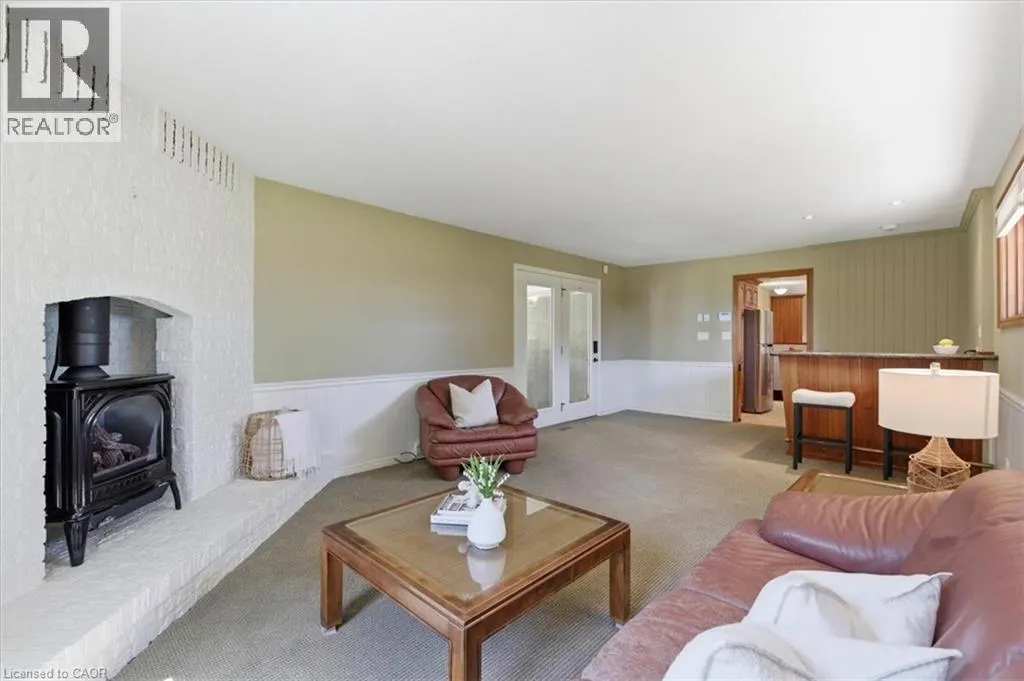 1068 CAMERON Road