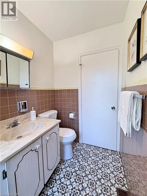 184 EAST 35TH Street
