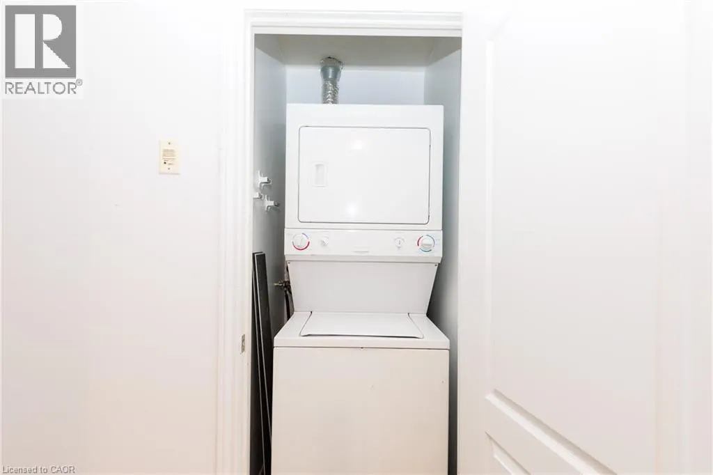 135 JAMES Street S Unit# 910 #910