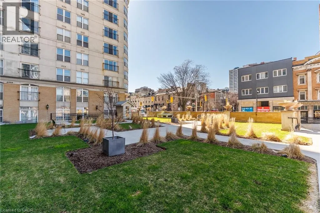 135 JAMES Street S Unit# 910 #910