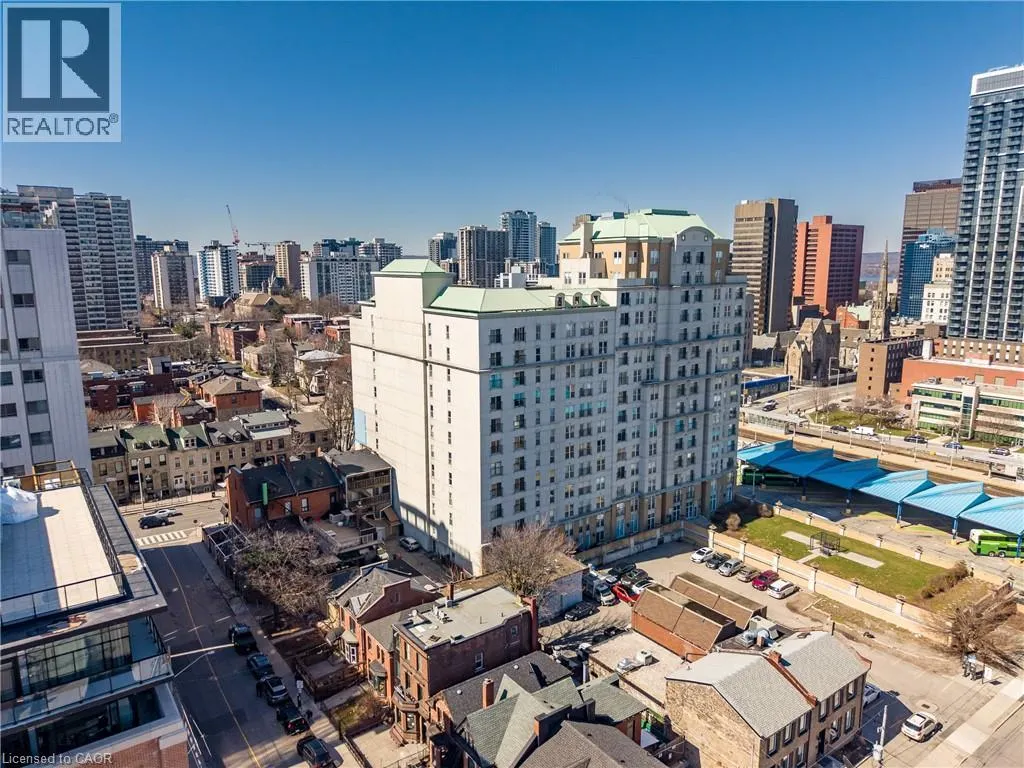 135 JAMES Street S Unit# 910 #910