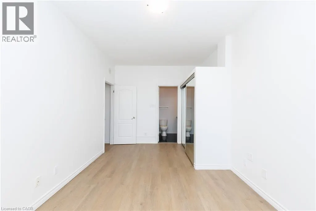135 JAMES Street S Unit# 910 #910