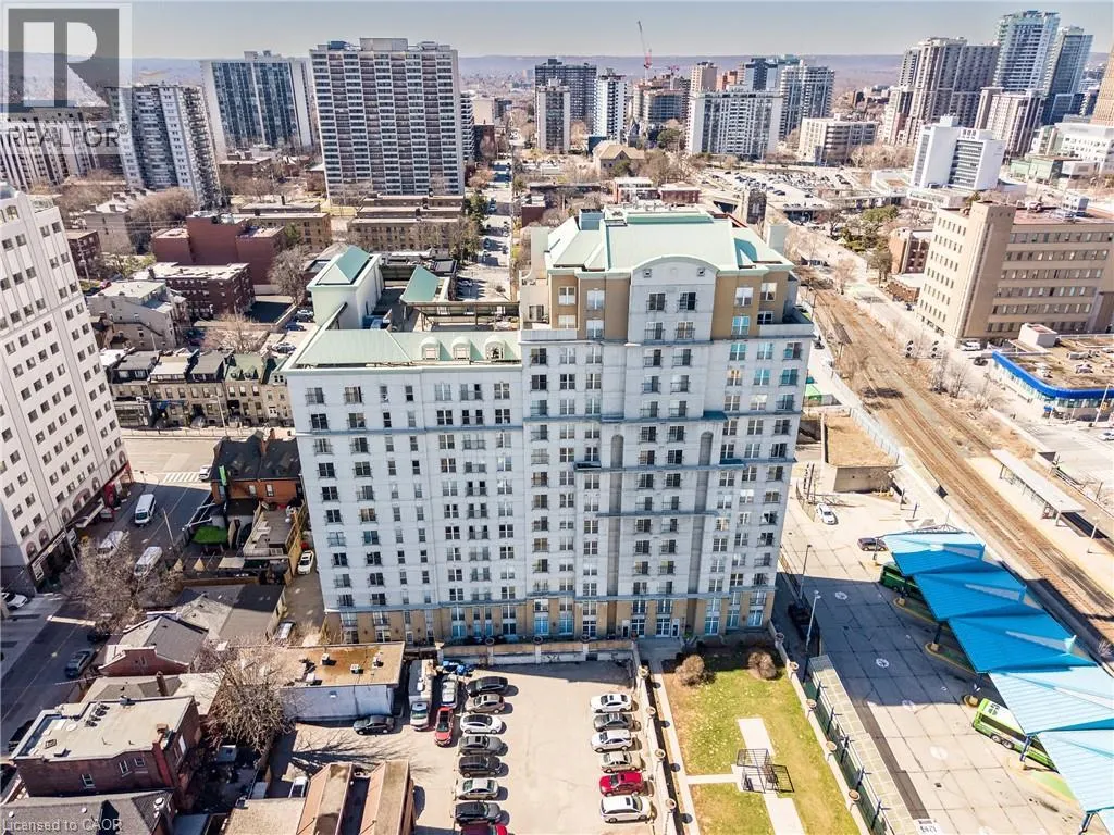 135 JAMES Street S Unit# 910 #910