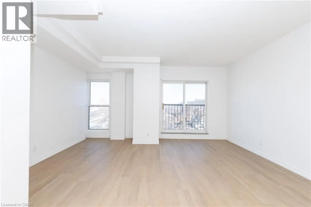 135 JAMES Street S Unit# 910 #910