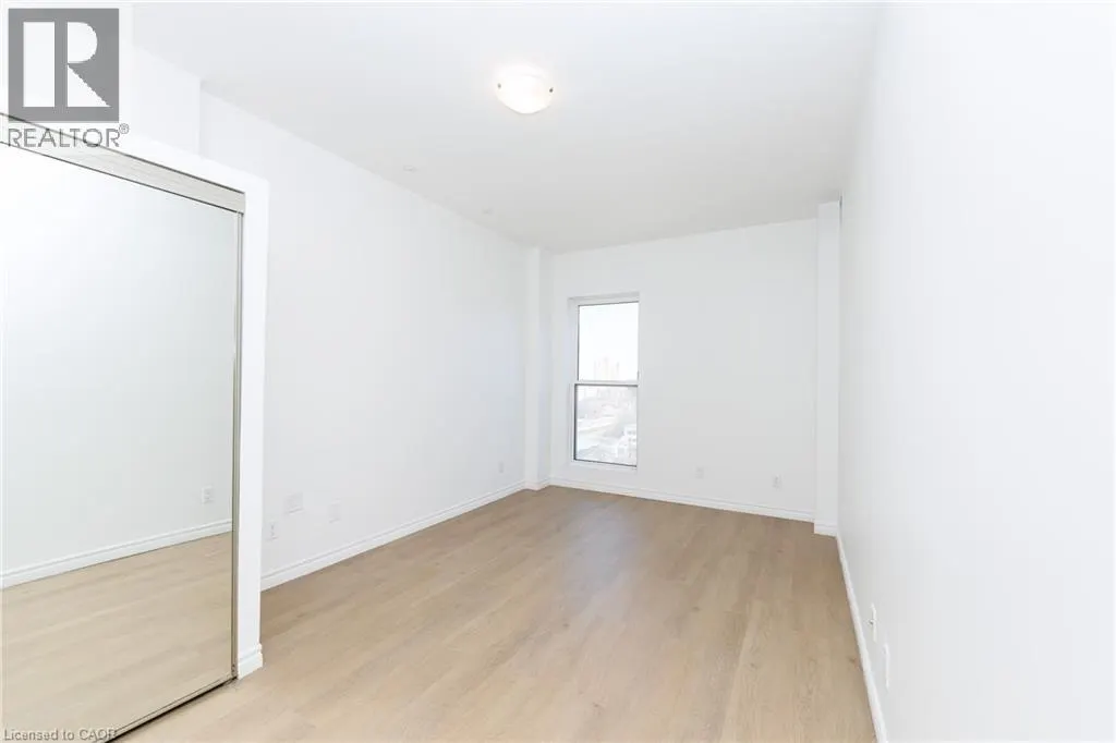 135 JAMES Street S Unit# 910 #910