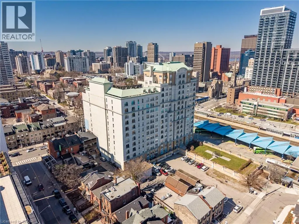 135 JAMES Street S Unit# 910 #910