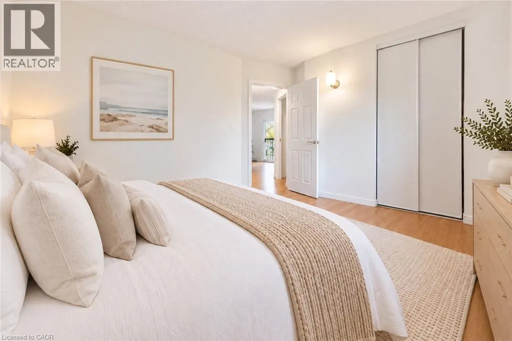 325 NORTHLAKE Drive Unit# 11 #11