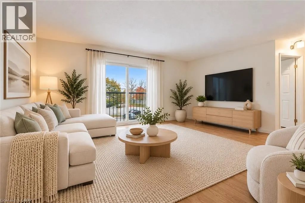325 NORTHLAKE Drive Unit# 11 #11