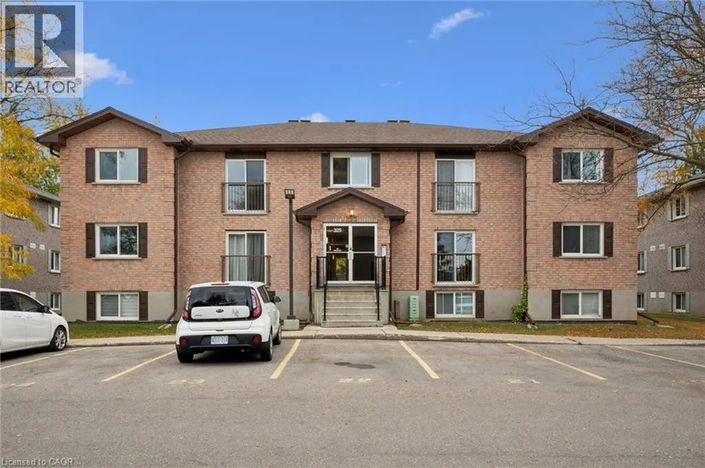 325 NORTHLAKE Drive Unit# 11 #11