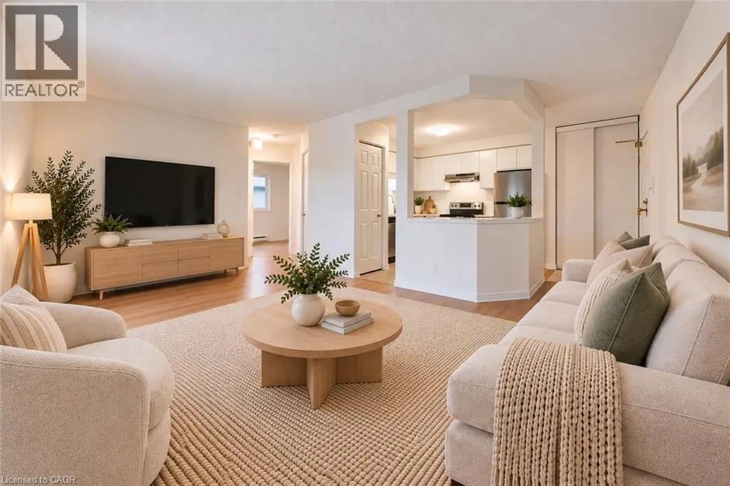 325 NORTHLAKE Drive Unit# 11 #11