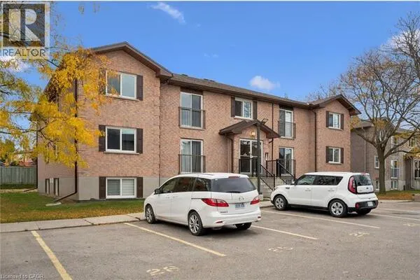 325 NORTHLAKE Drive Unit# 11