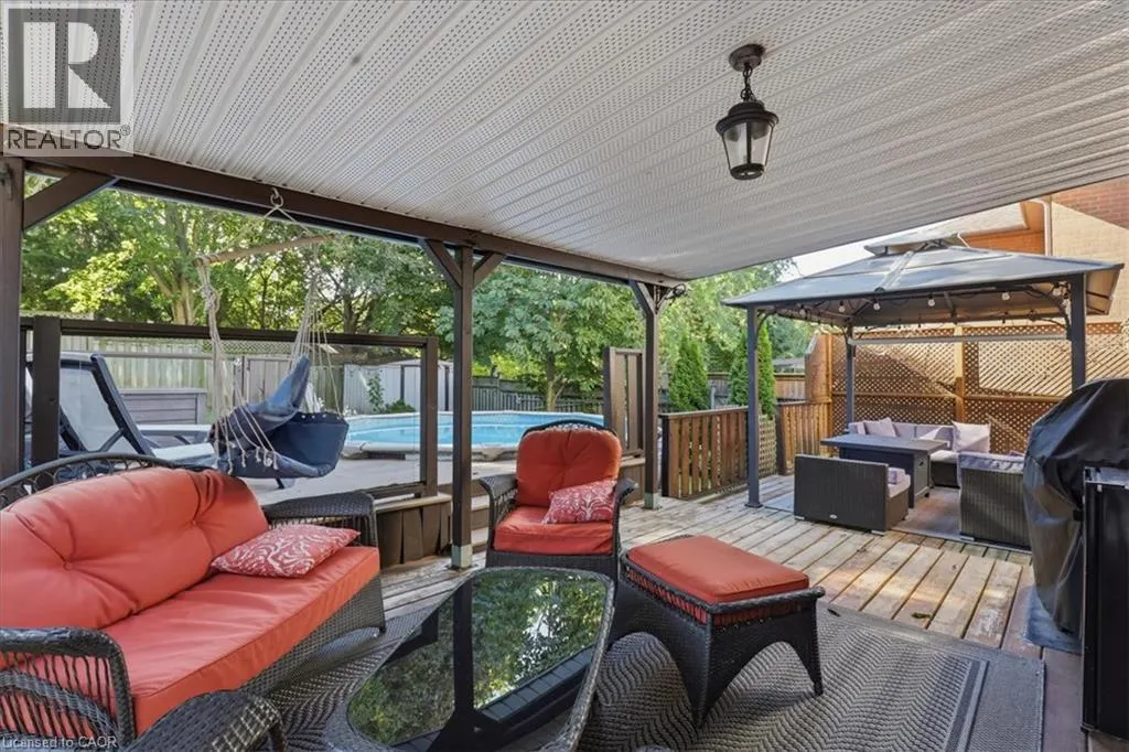 392 BURNETT Avenue