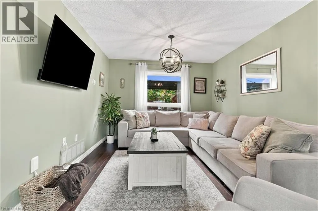 392 BURNETT Avenue
