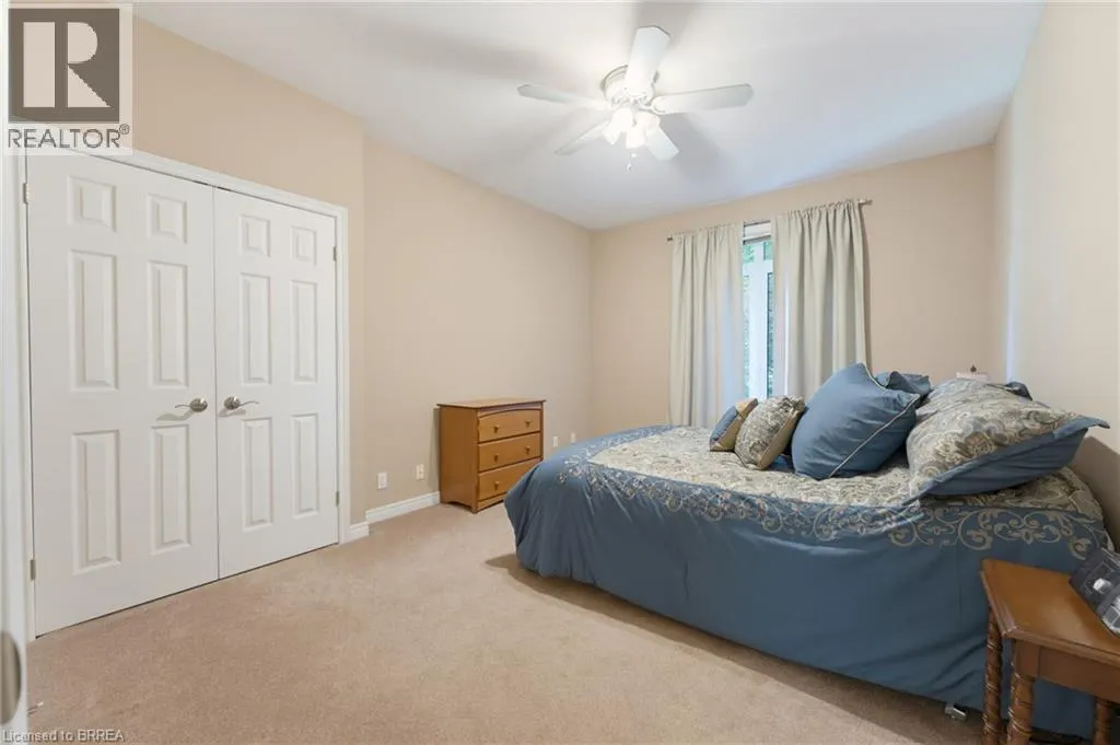 301 GOVERNORS Road E