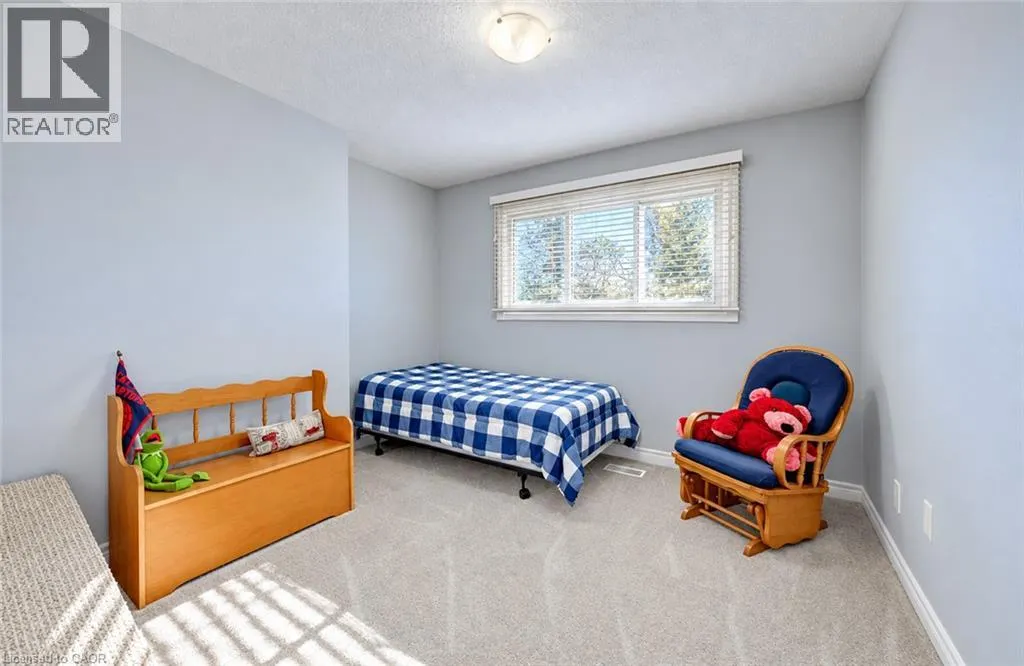 499 EAST RIVER Road