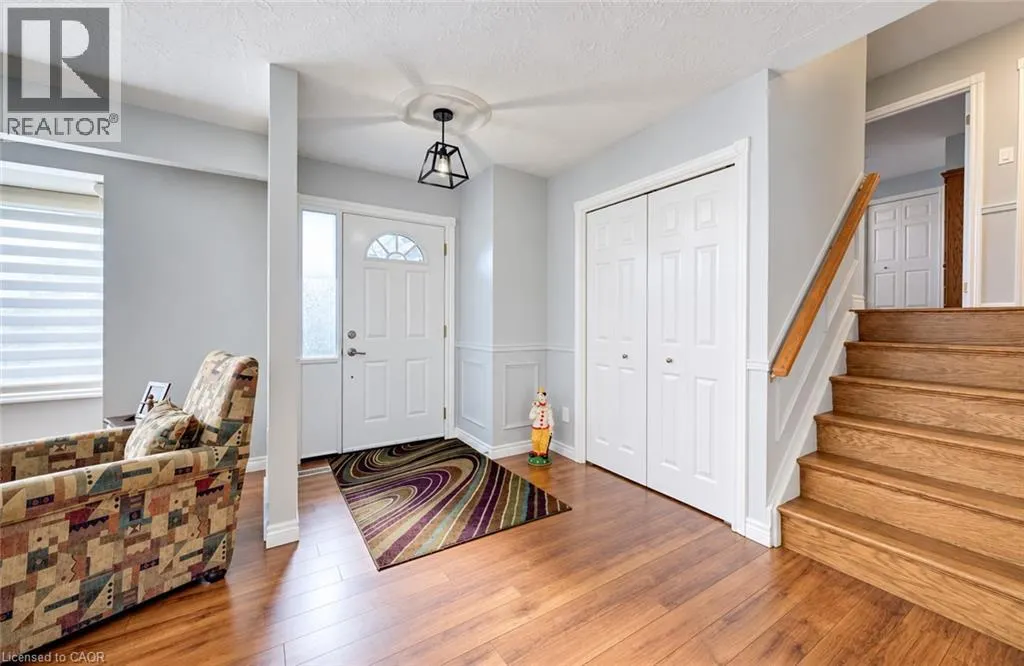 499 EAST RIVER Road