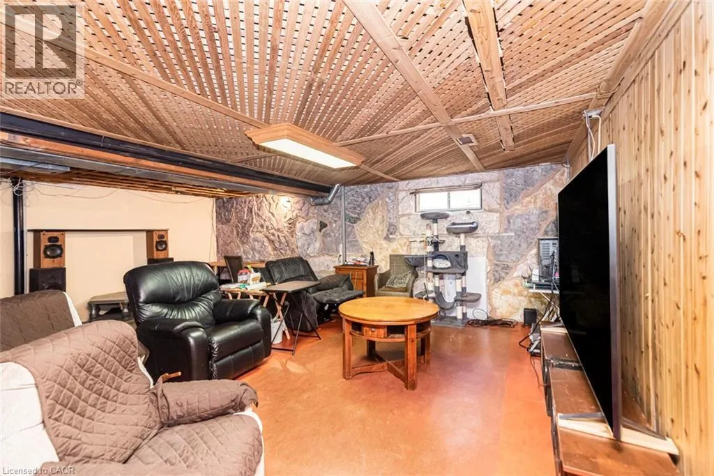 100 ST ANDREWS Court Unit# 7 #7