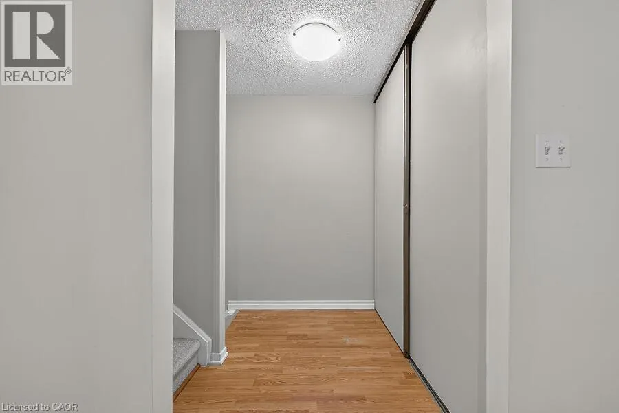 63 FONTHILL Road Unit# 3 #3