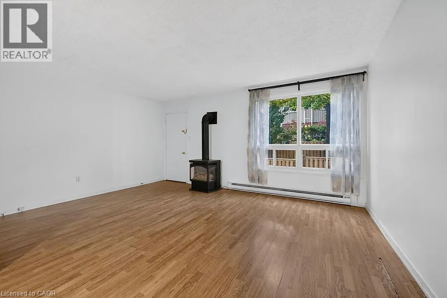 63 FONTHILL Road Unit# 3 #3