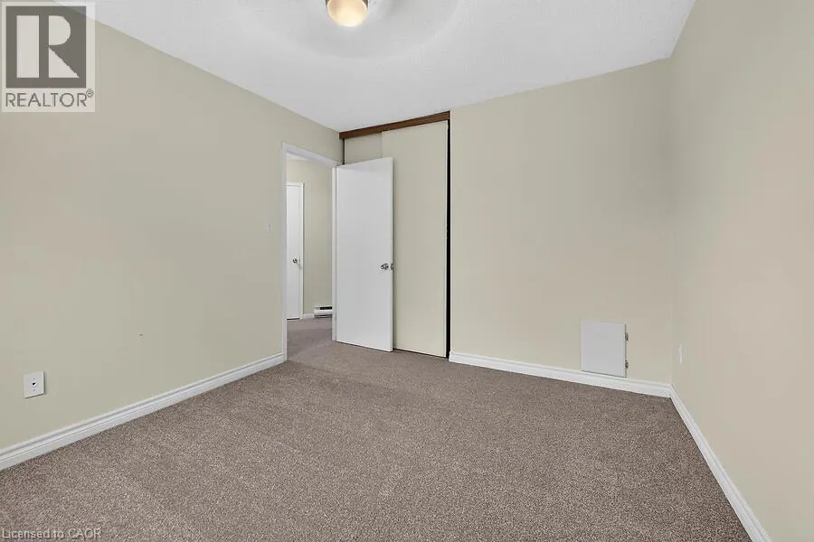 63 FONTHILL Road Unit# 3 #3