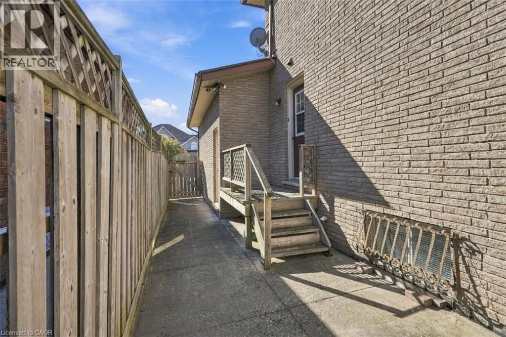 25 CANDOR Crescent