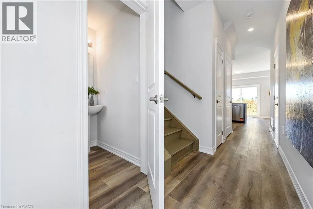 205 THAMES Way Unit# 7 #7