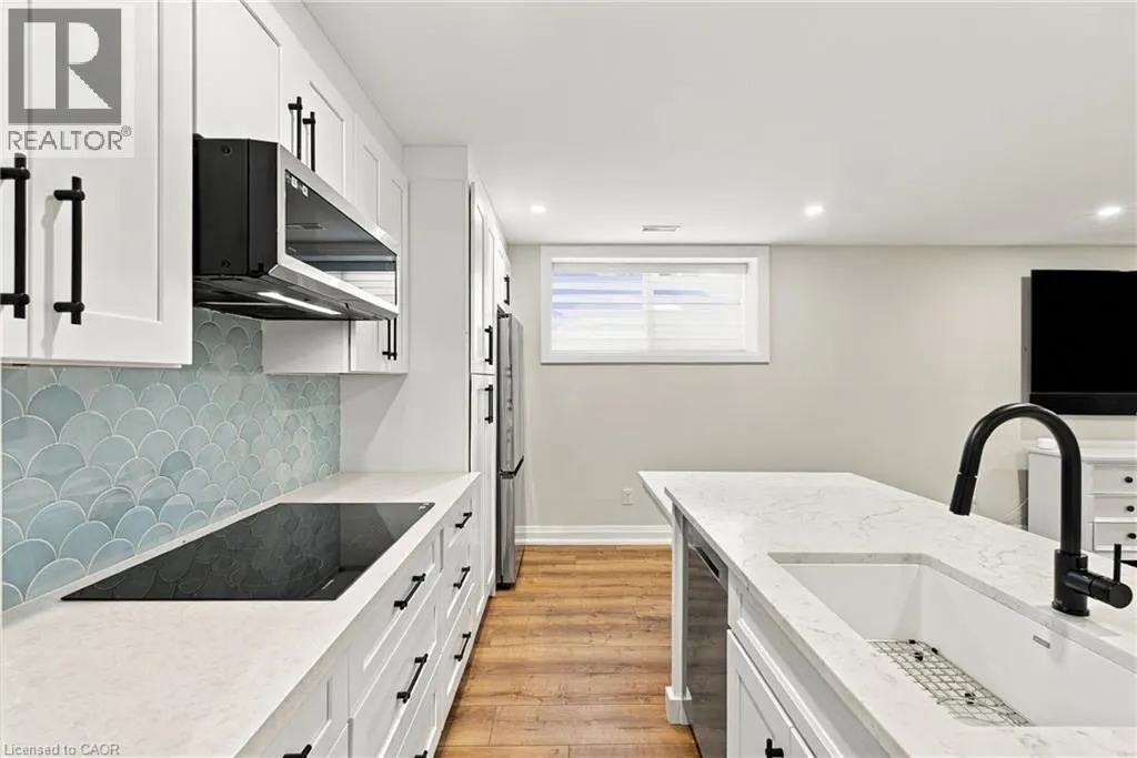 1A BAYBERRY Lane