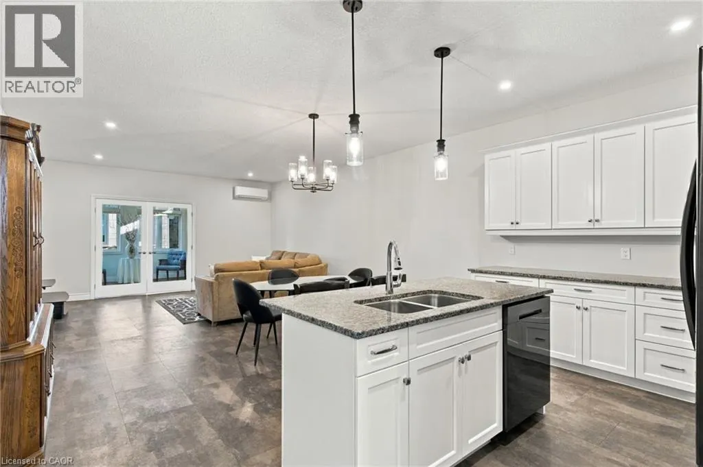 375 MITCHELL Road S Unit# 47 #47