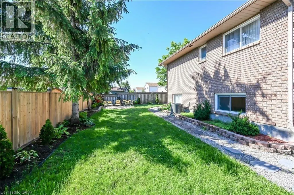 296 WINTERBERRY Drive Unit# Lower #Lower