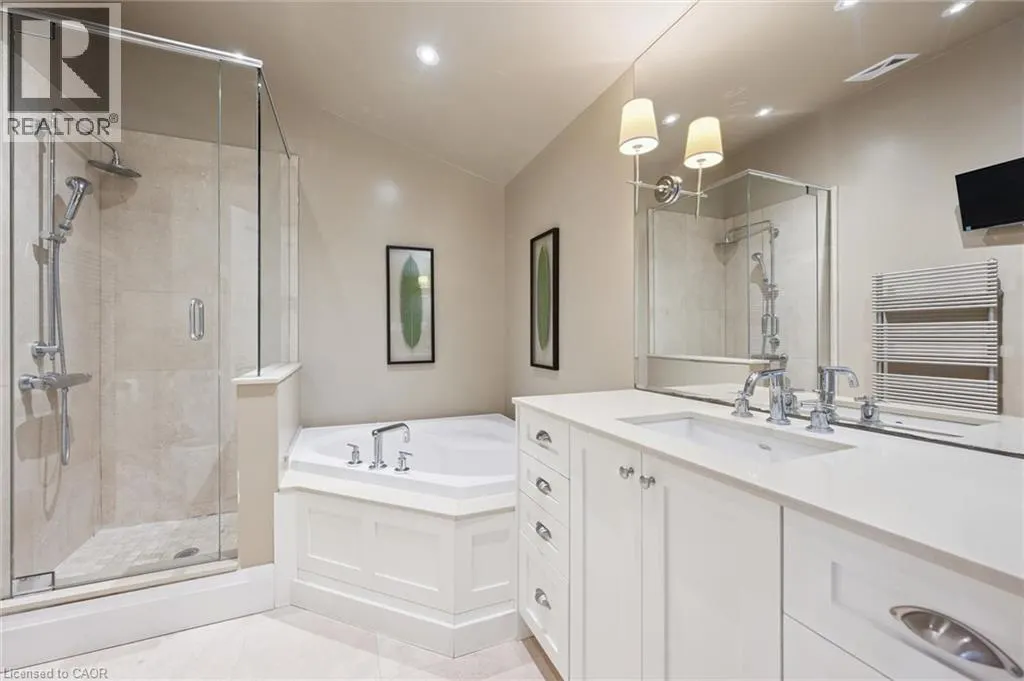 25 CONCESSION Street Unit# 204 #204