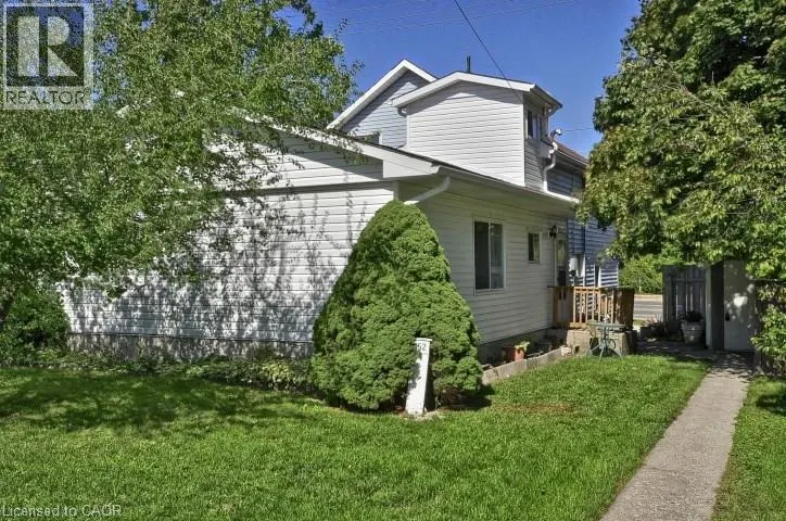 352 DUNDAS Street Unit# 4 #4