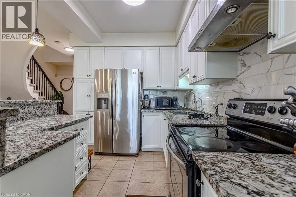 49 MARINA POINT Crescent