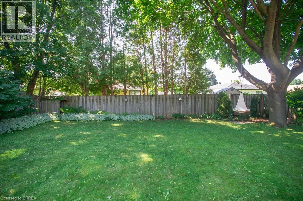 27 MYRTLEVILLE Drive