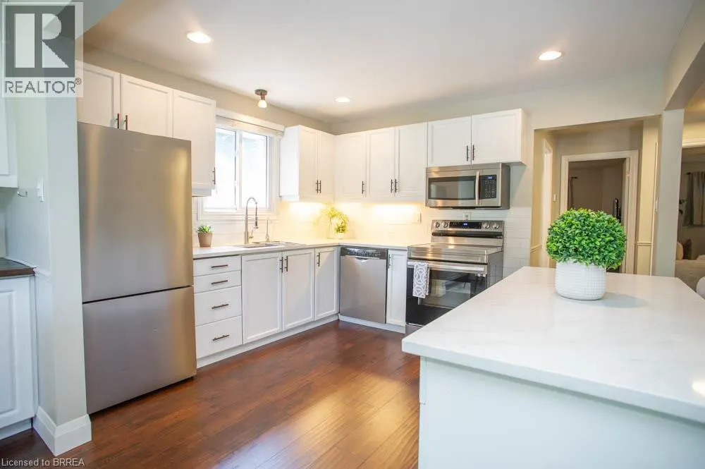 27 MYRTLEVILLE Drive